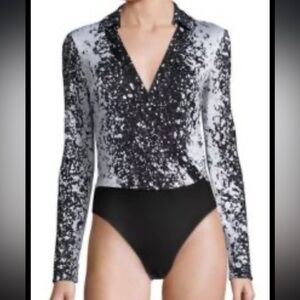 DVF Silk new Jeanne Bodysuit Long Sleeved Black White Top Sz 4 dressy 💯 silk